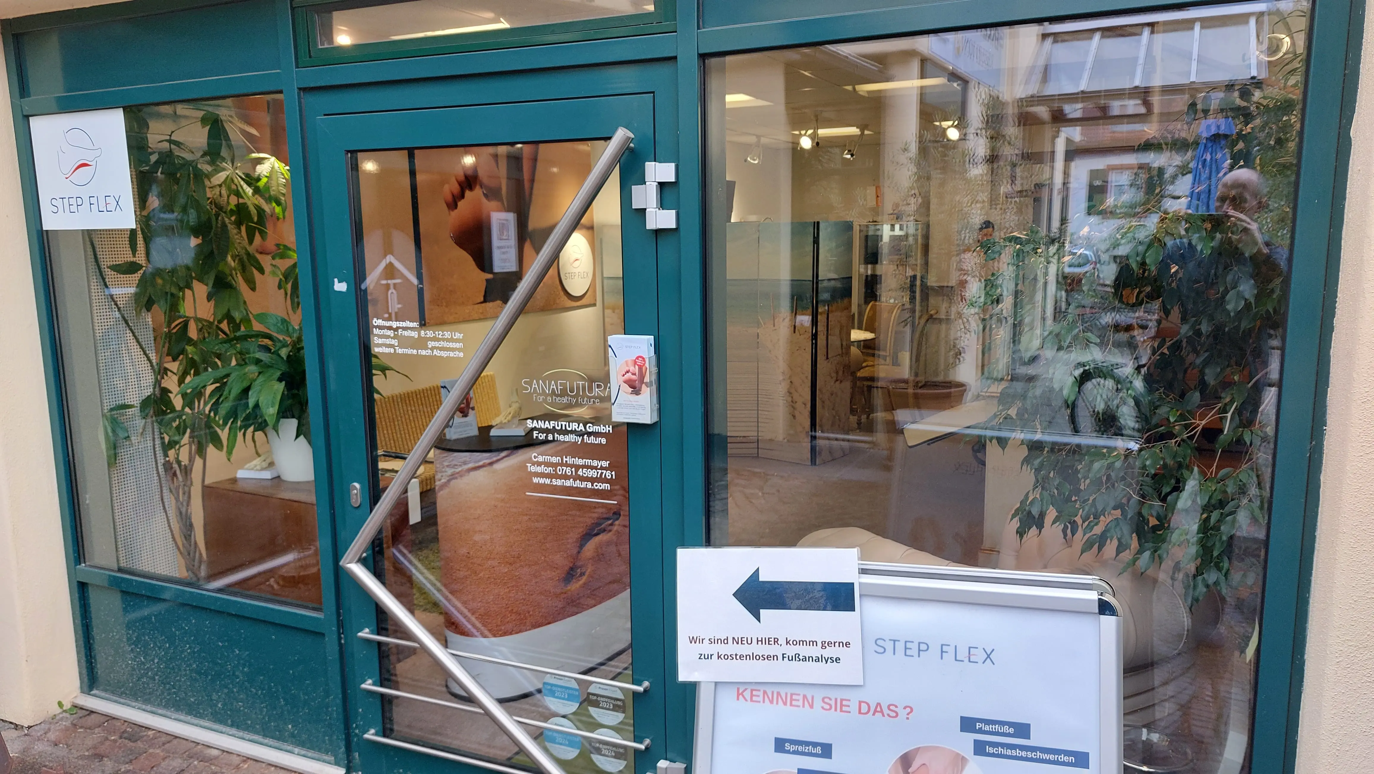 Aktiv-Einlagen Ladengeschäft in Merzhausen bei Freiburg – Ansicht von der Straße